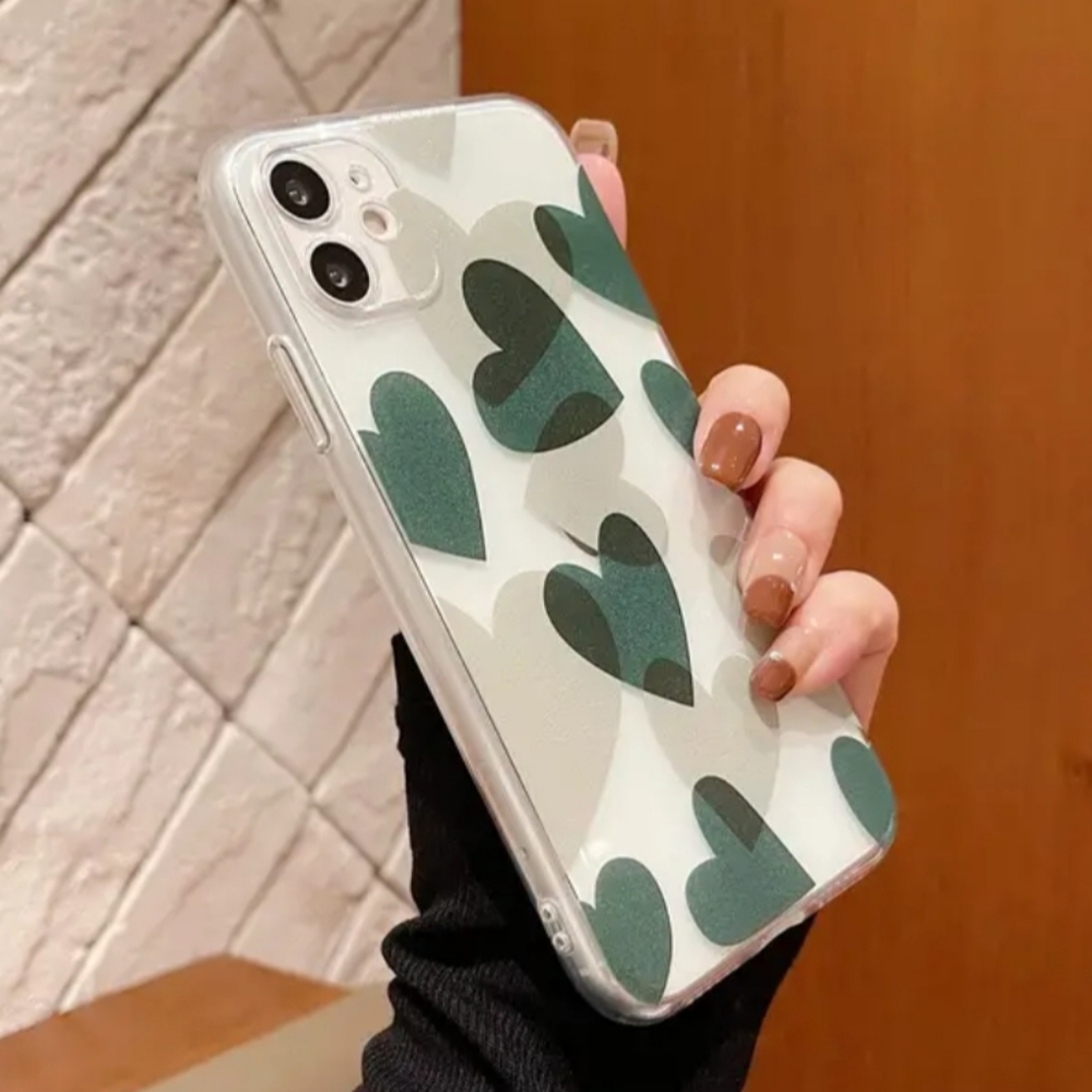 Brand new Apple IPhone 13 Pro Max Love heart 💚 💚💚Silicone Phone case